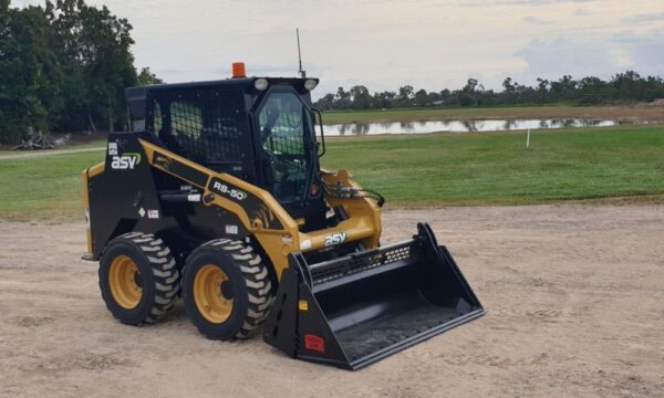 RIIMPO318F Conduct civil construction skid steer loader operations 3