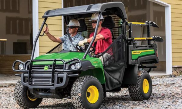 AHCMOM216 Operate side by side utility vehicles